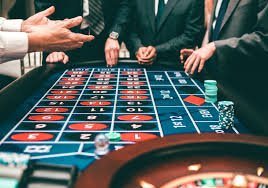 Antarmuka permainan arcade di platform maret88 dengan tombol taruhan dan putaran otomatis